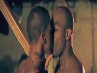 Homo muziek film op rihanna-rude b-y