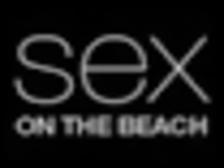 Sleek kunst xxx video von leidenschaftlich pärchen auf strand