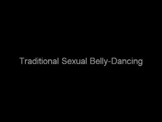Inviting indisk datter gjør den traditional seksuell mage dansing